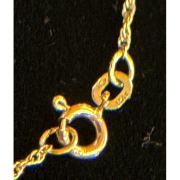 14k Solid Gold Twisted Chain Necklace With Round Cubic Zirconia Pendant - Picture 7 of 12